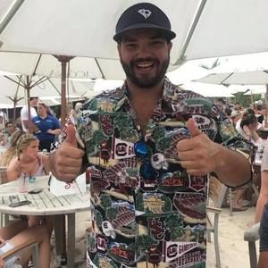 Meet your Posher, Tripp